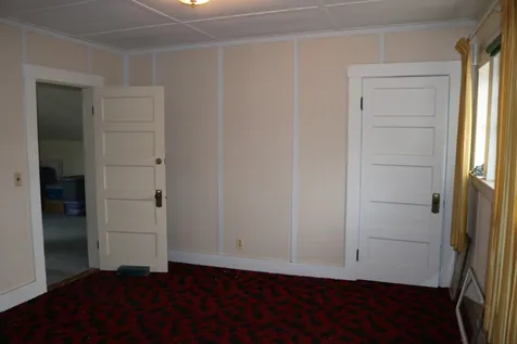 15 Woolson Avenue Springfield VT 05156