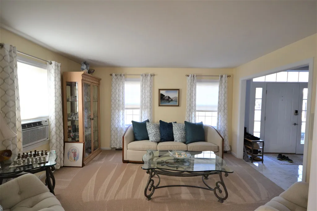 204 Deer Run Drive Shelburne VT 05482