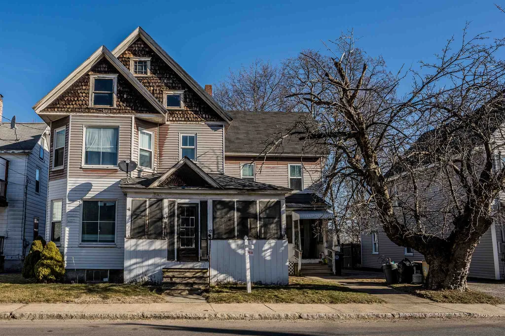 12 Linden Street Nashua NH 03064
