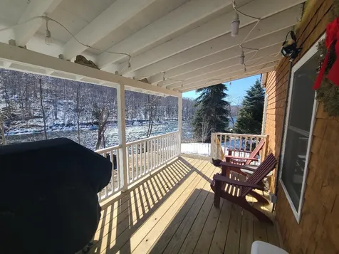 4 River Street Gorham NH 03581