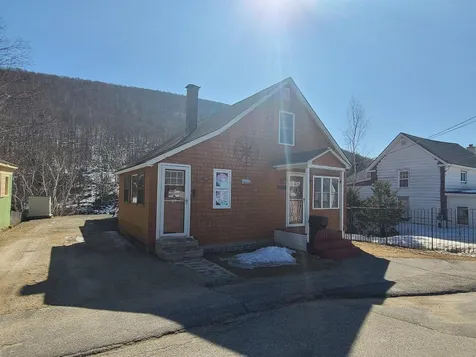 4 River Street Gorham NH 03581
