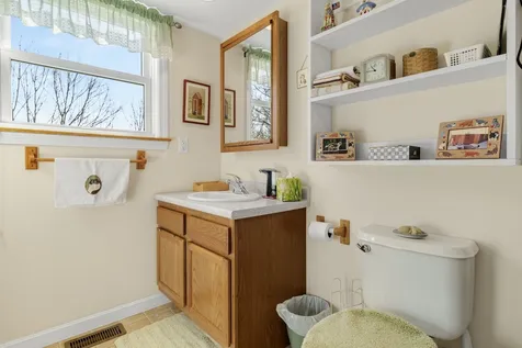31 Kaufmann Drive Peterborough NH 03458