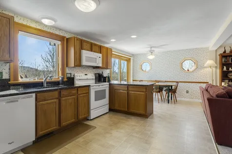31 Kaufmann Drive Peterborough NH 03458
