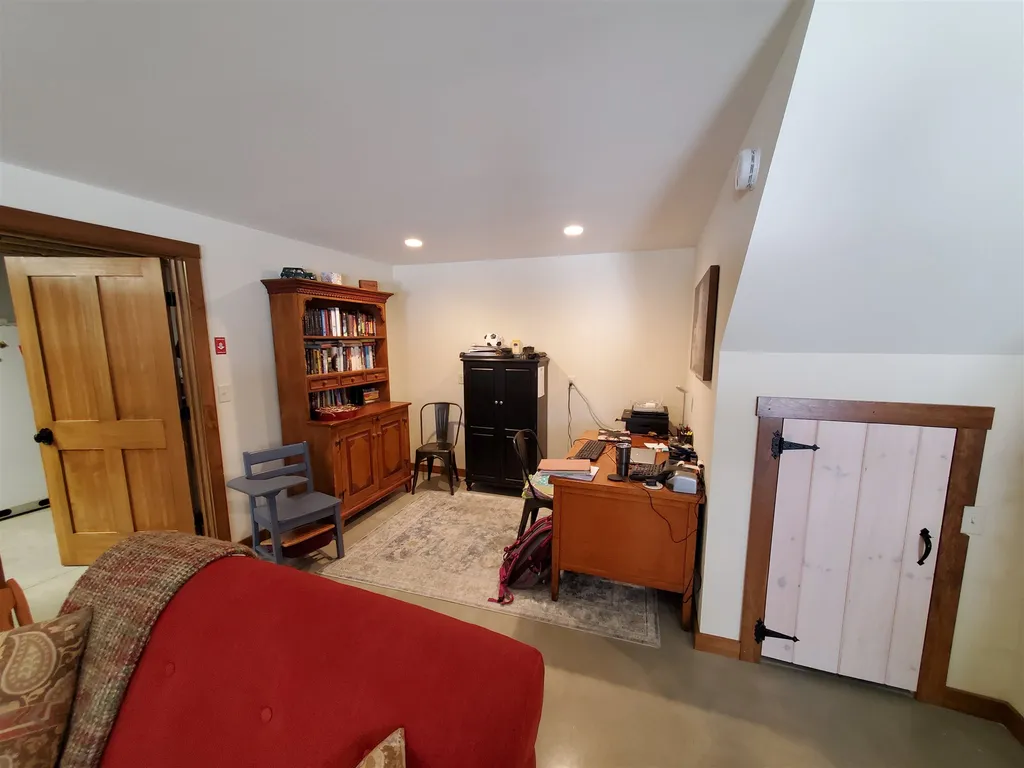 105 Black Road Berlin VT 05602-6001