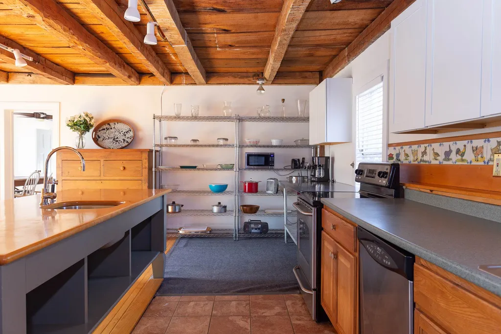 5 Johnson Way South Burlington VT 05403