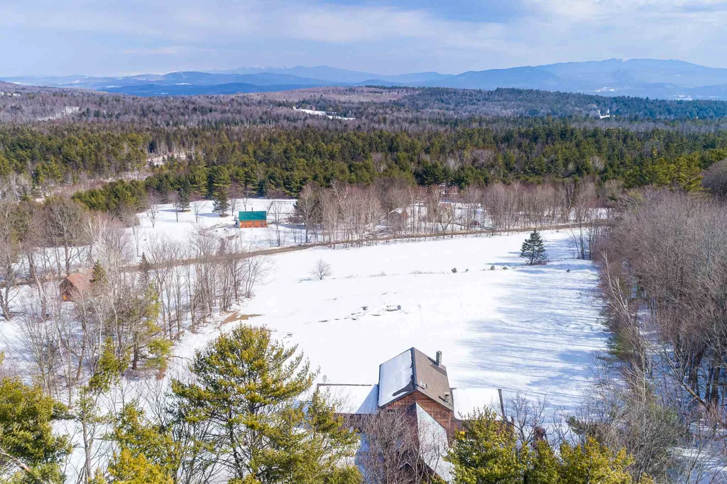 1707 Perini Road Newbury VT 05051