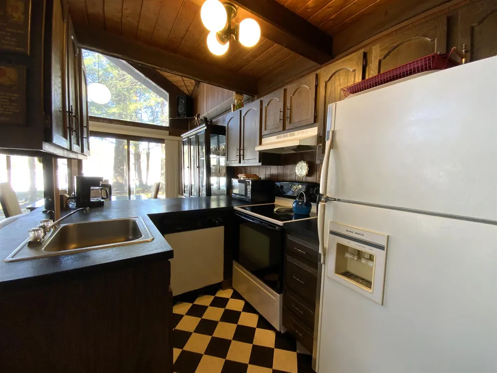 349 White Mountain Road Haverhill NH 03785
