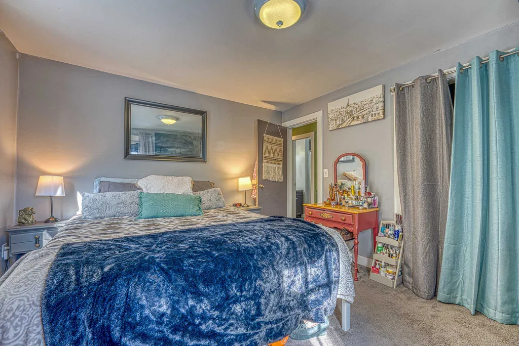 22 Sholan Road Thornton NH 03285