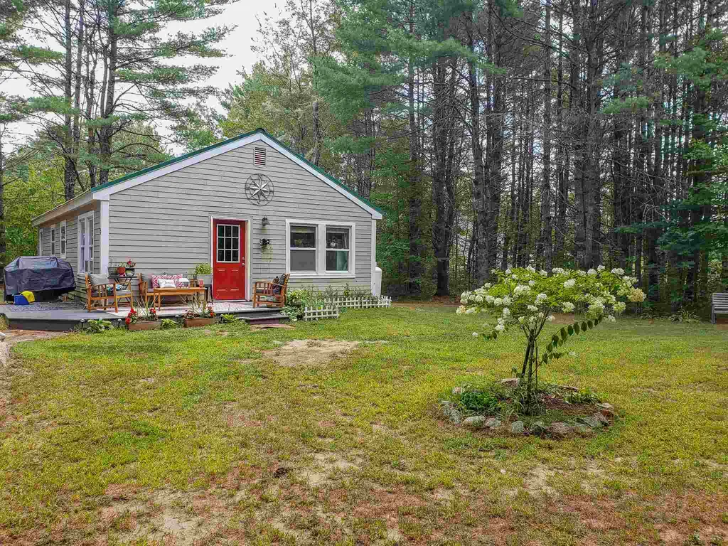 22 Sholan Road Thornton NH 03285