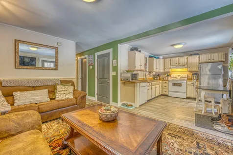 22 Sholan Road Thornton NH 03285