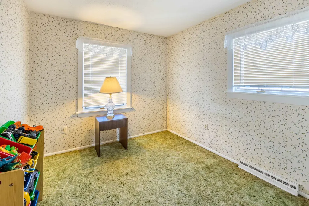 8 Whitcomb Avenue Lebanon NH 03784