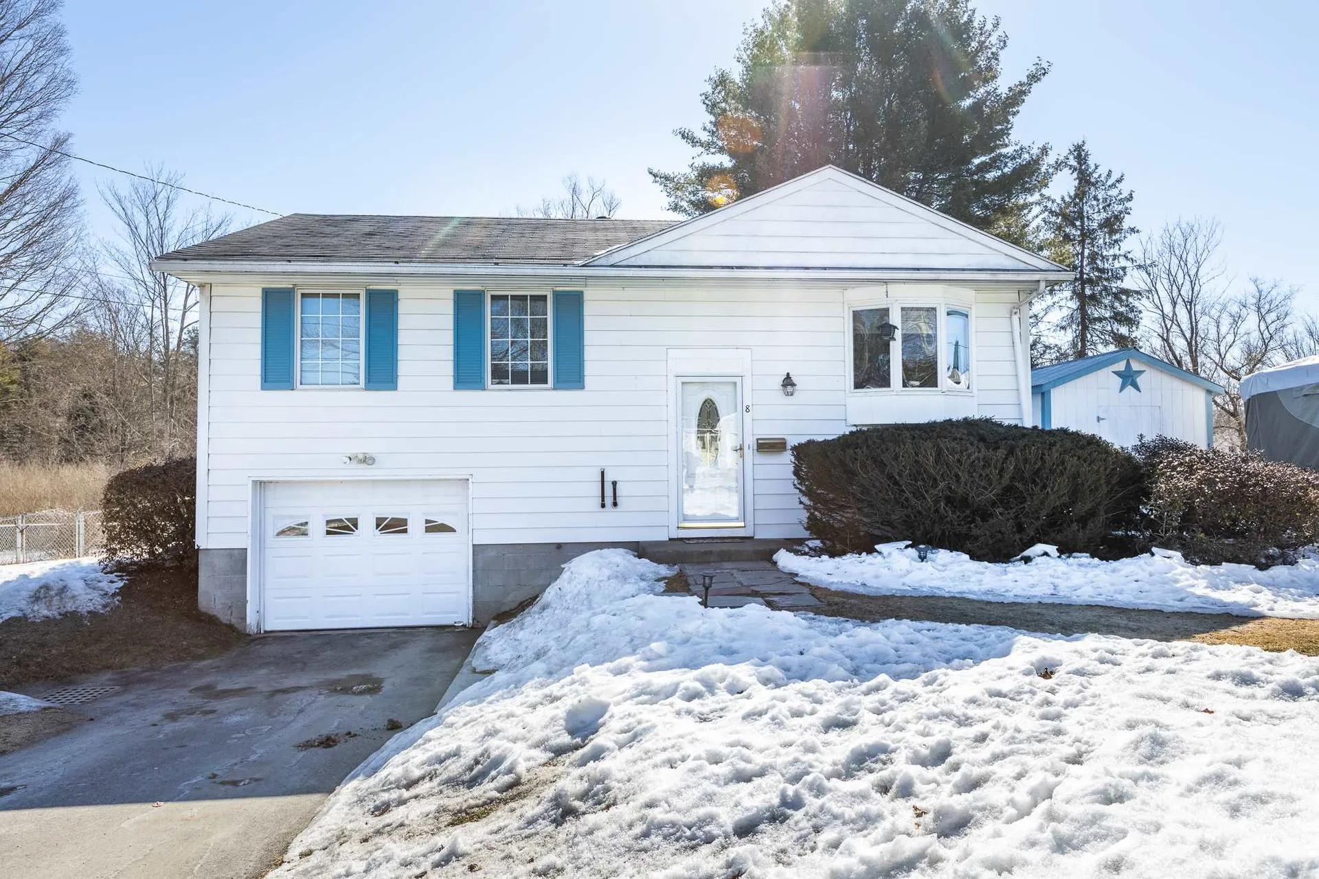 8 Whitcomb Avenue Lebanon NH 03784