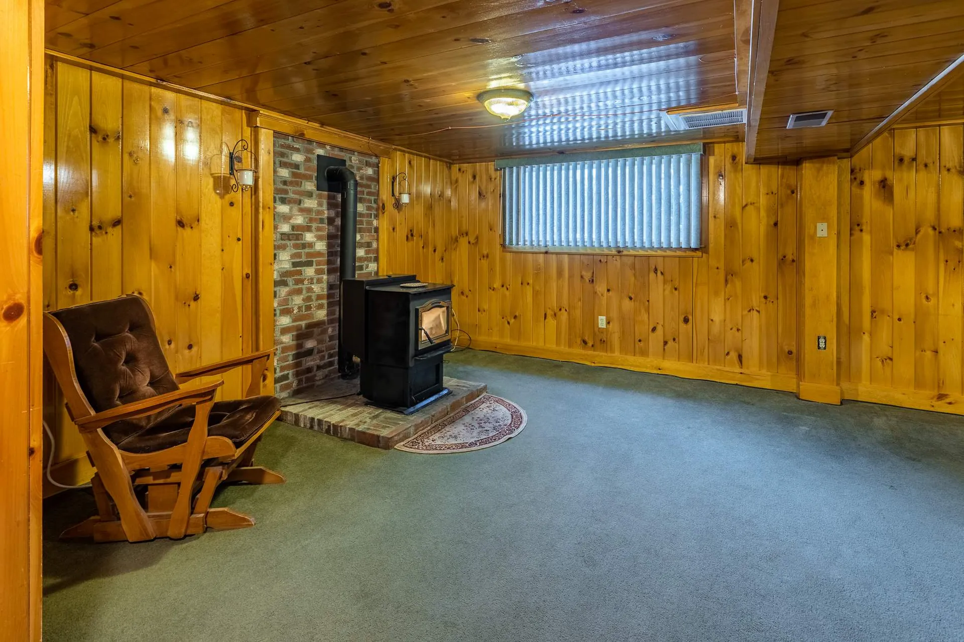 8 Whitcomb Avenue Lebanon NH 03784