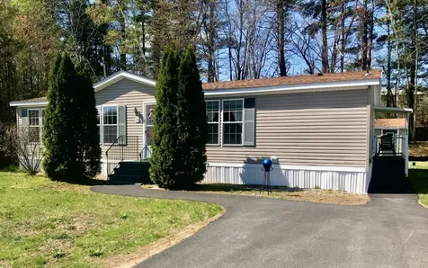 33 Shiloh Drive Rochester NH 03867