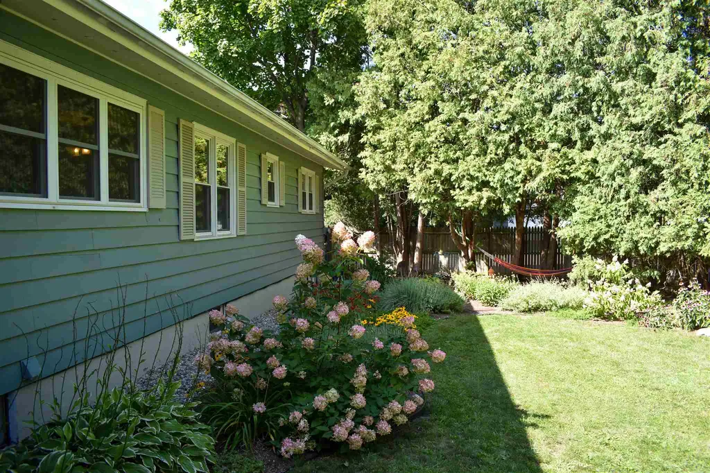 34 Tanglewood Drive South Burlington VT 05403