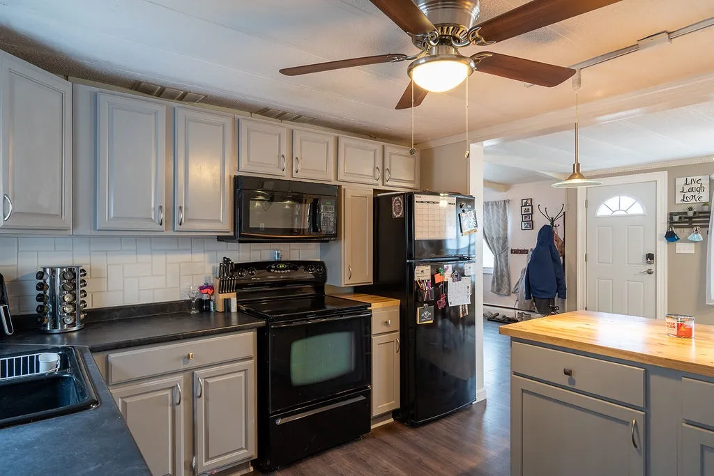 13 Briarwood Drive Merrimack NH 03054