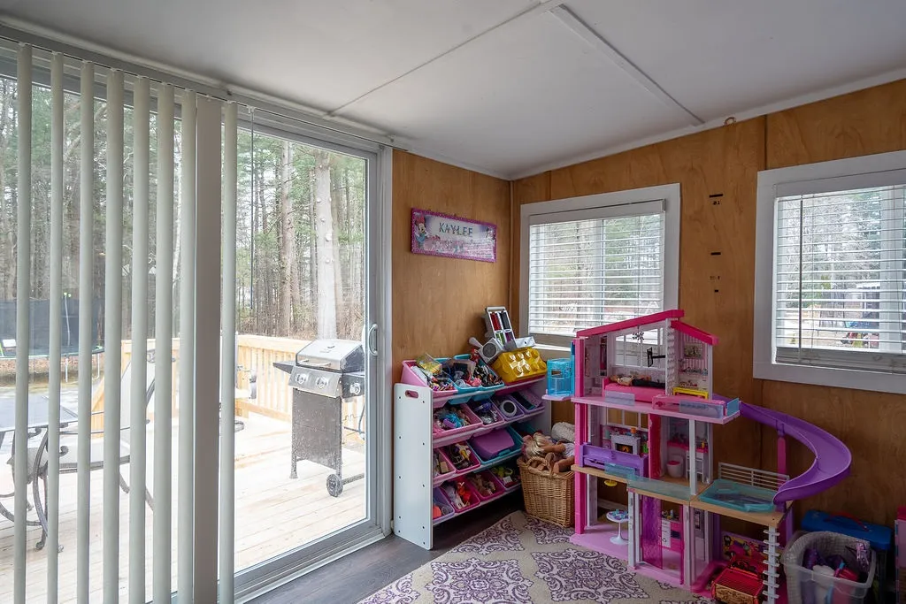 13 Briarwood Drive Merrimack NH 03054