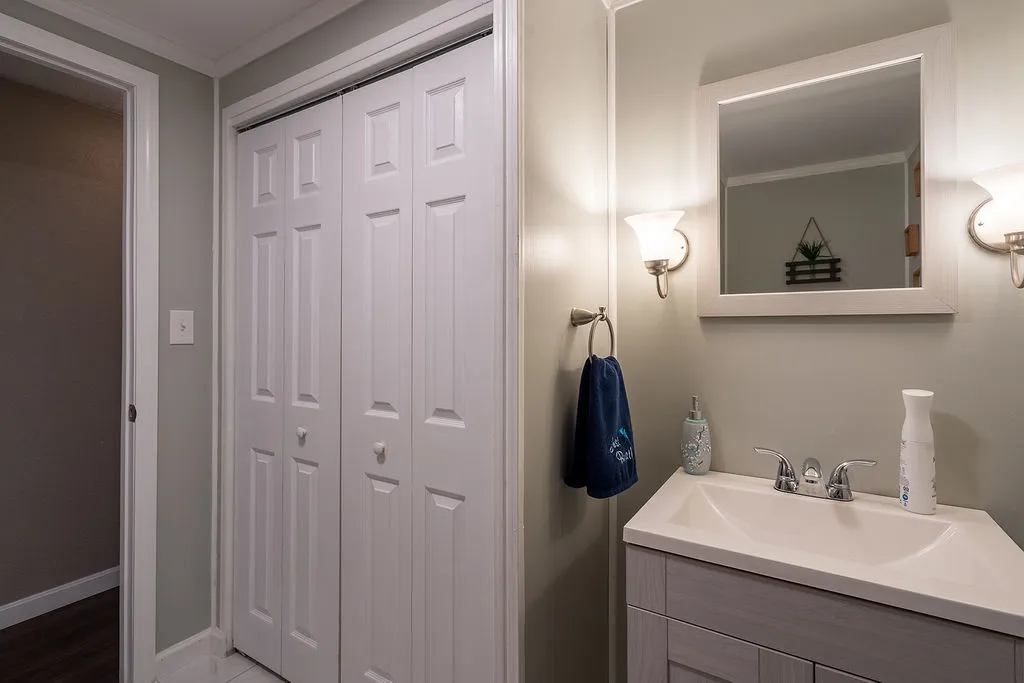13 Briarwood Drive Merrimack NH 03054