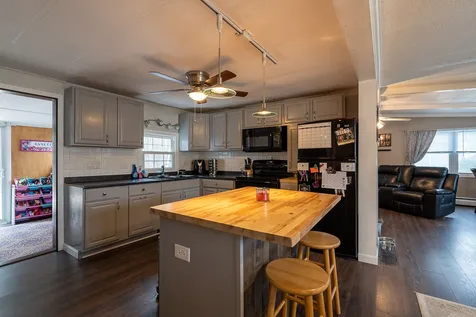 13 Briarwood Drive Merrimack NH 03054