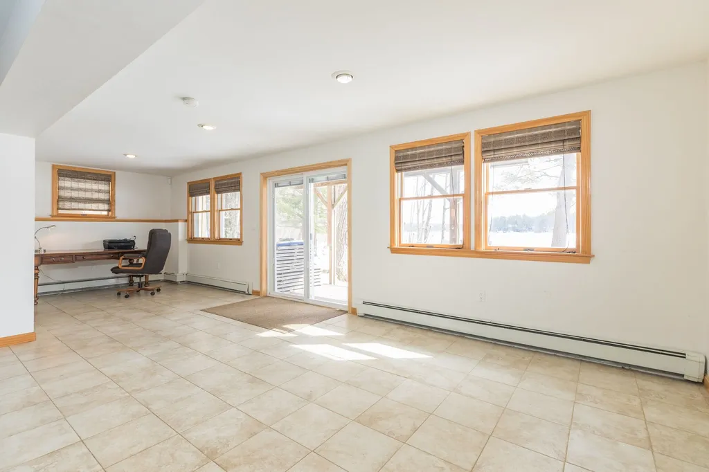 87 Coe Point Road Moultonborough NH 03254