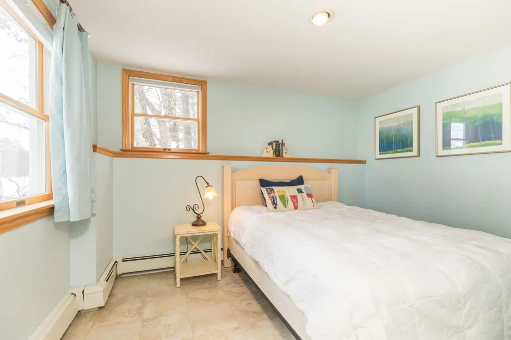 87 Coe Point Road Moultonborough NH 03254