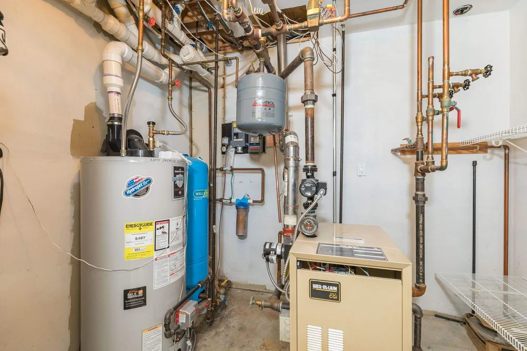 87 Coe Point Road Moultonborough NH 03254