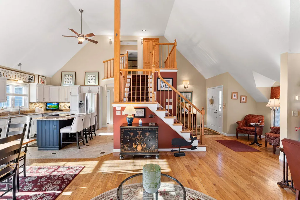 7 Ipswich Circle Nashua NH 03063
