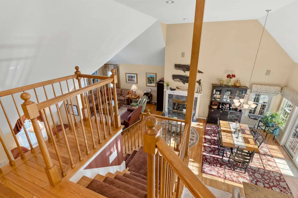 7 Ipswich Circle Nashua NH 03063
