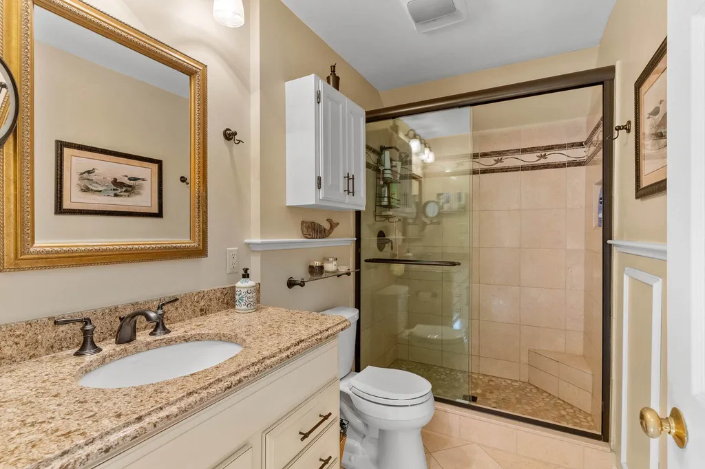 7 Ipswich Circle Nashua NH 03063