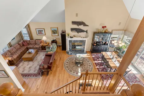 7 Ipswich Circle Nashua NH 03063