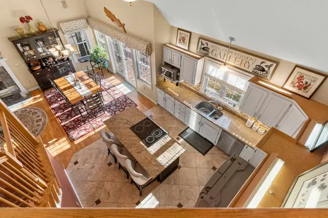 7 Ipswich Circle Nashua NH 03063