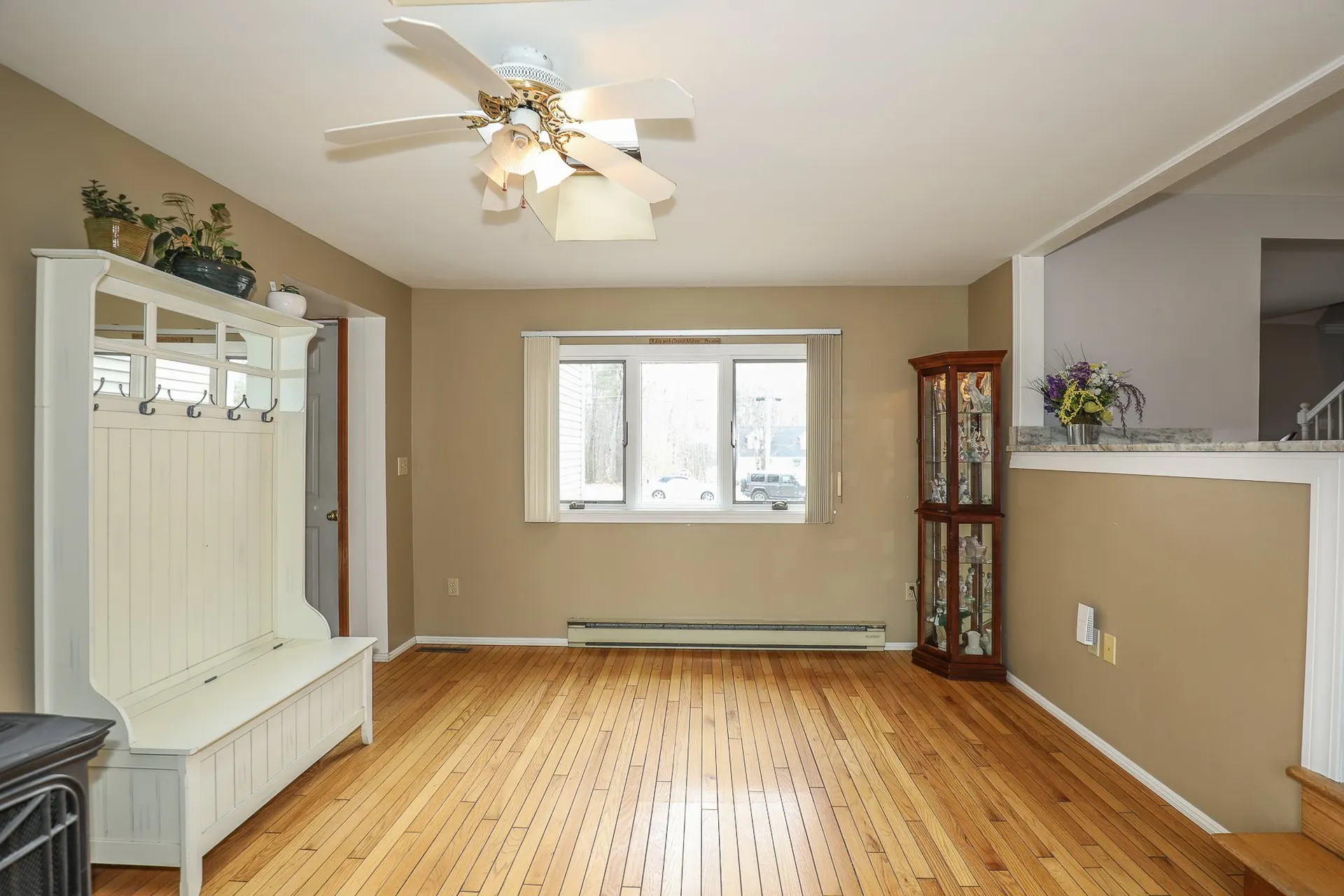 9 Ledgewood Drive Derry NH 03038