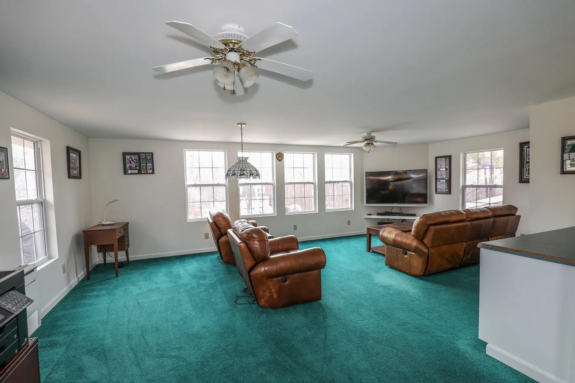 9 Ledgewood Drive Derry NH 03038