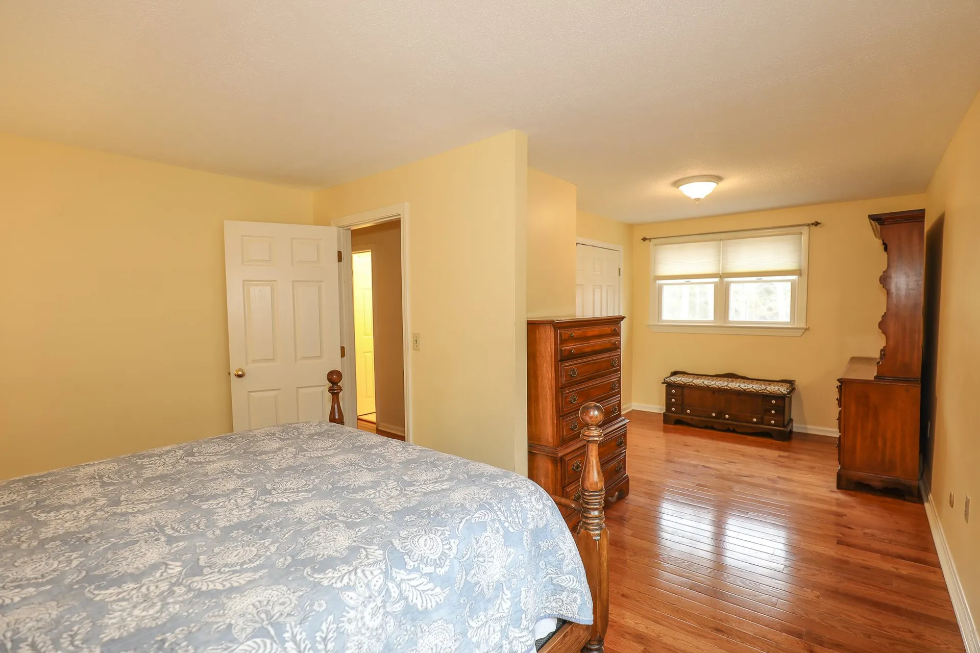 9 Ledgewood Drive Derry NH 03038