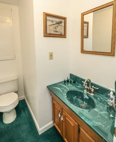 9 Ledgewood Drive Derry NH 03038