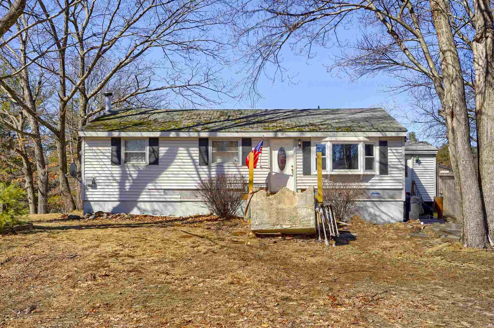 18 Bradford Drive Merrimack NH 03054
