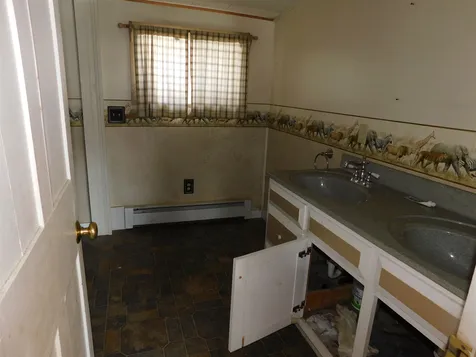 176 Meadow Road Chester VT 05143