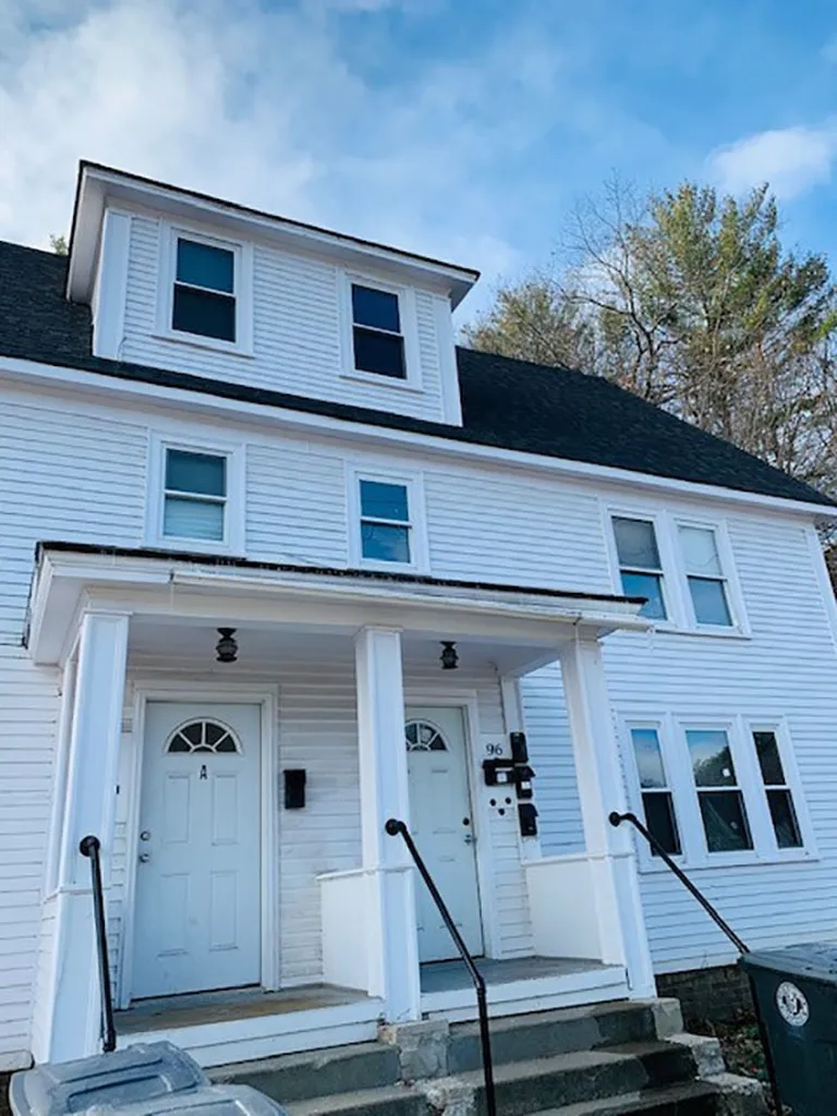 96-98 West Bow Street Franklin NH 03235