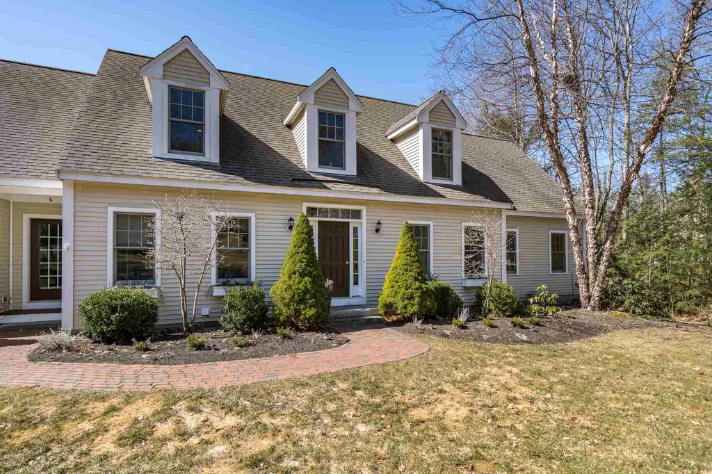 8 Parker Farm Lane Amherst NH 03031