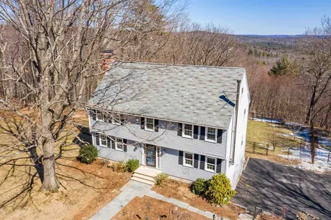 147 Ridgeview Road Weare NH 03281