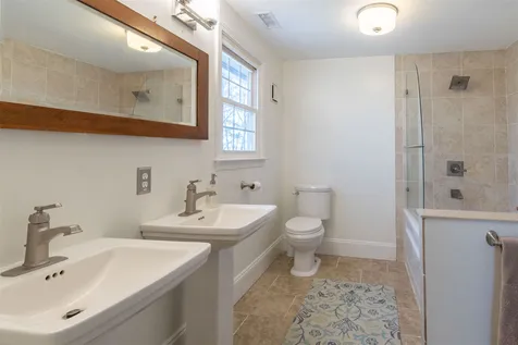 147 Ridgeview Road Weare NH 03281