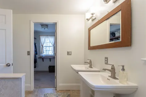 147 Ridgeview Road Weare NH 03281