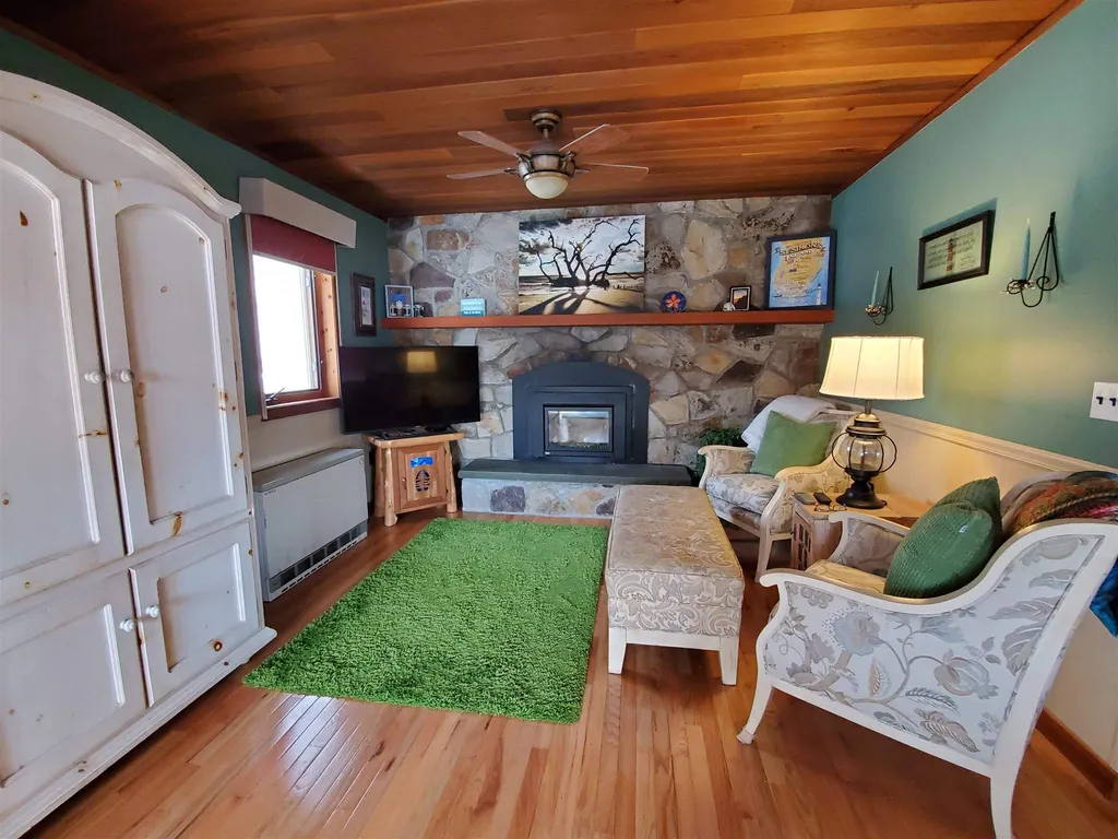 19 Hawley Drive Enfield NH 03748