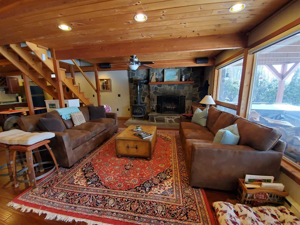 19 Hawley Drive Enfield NH 03748