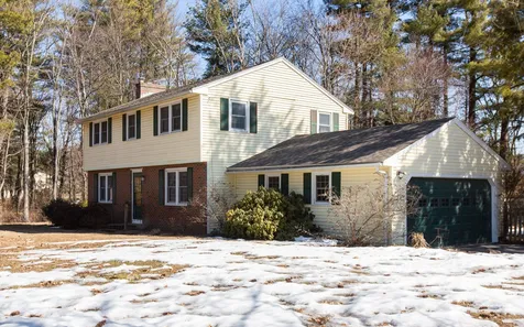20 Sherwood Drive Nashua NH 03063