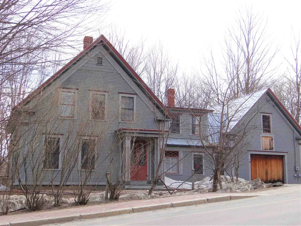 13 Shaker Hill Road Enfield NH 03748
