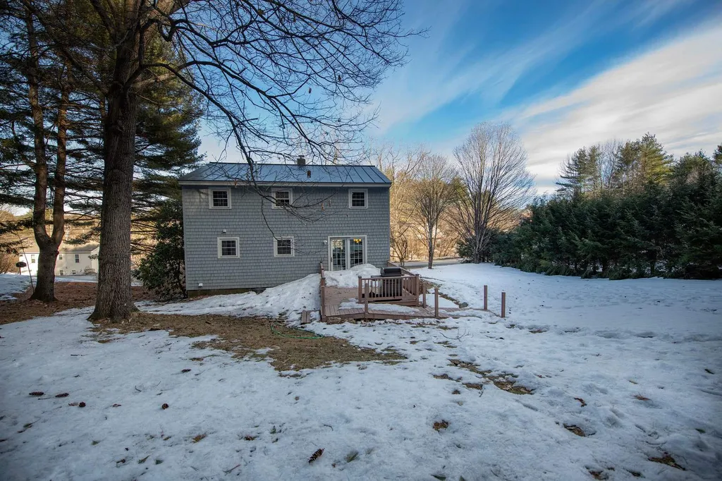 72 Brookside Drive Hartford VT 05001