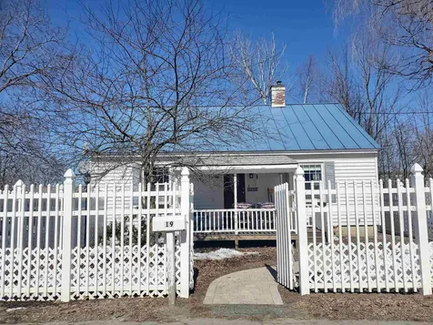 19 Hartford Street Claremont NH 03743