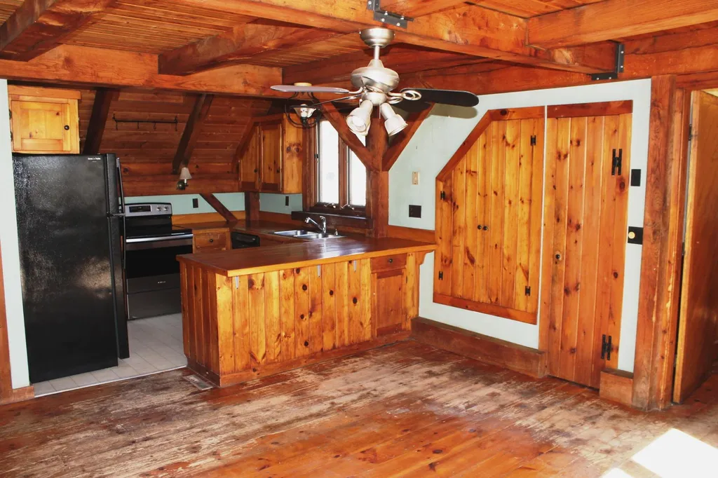 12 Wilkele Road Sandown NH 03873