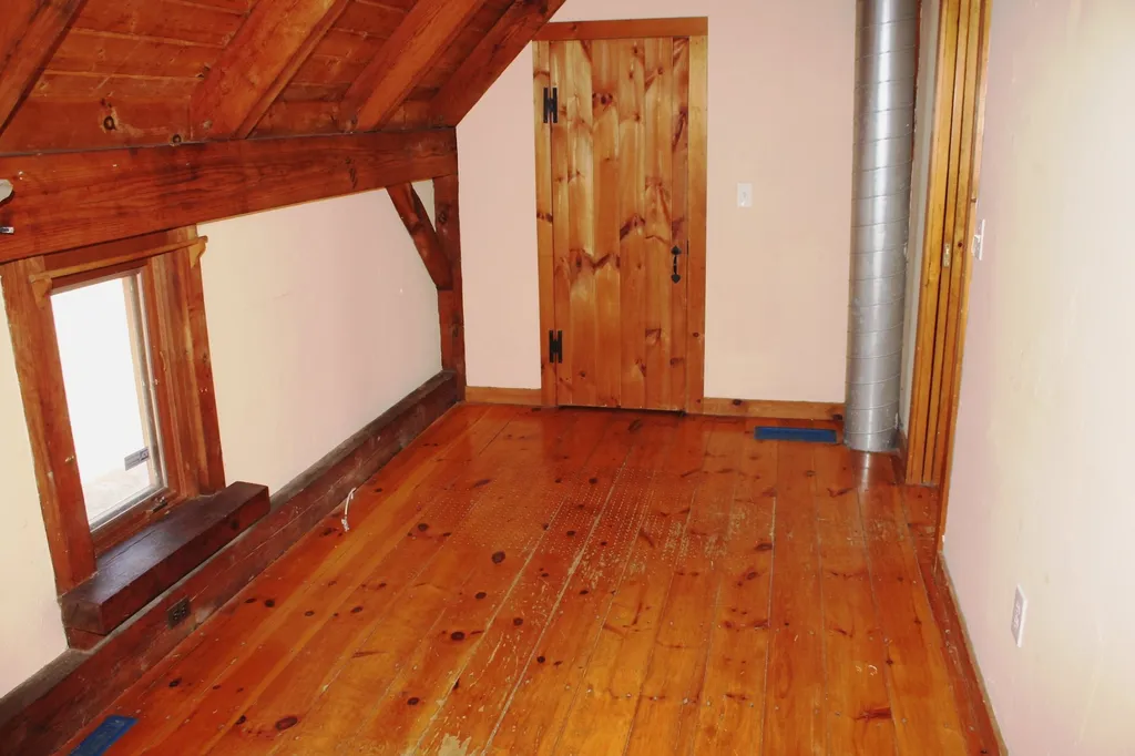 12 Wilkele Road Sandown NH 03873